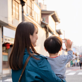 逆さバイバイを治す方法【健常児にも有効】「手首や肘をサポートする」